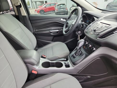 Used 2016 Ford Escape SE image 19
