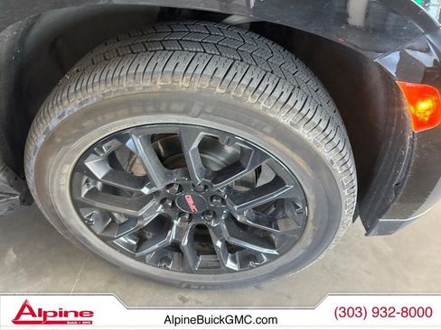Used 2023 GMC Yukon Denali AWD/4WD image 3