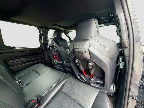 Used 2025 Toyota Tacoma TRD Pro image 30