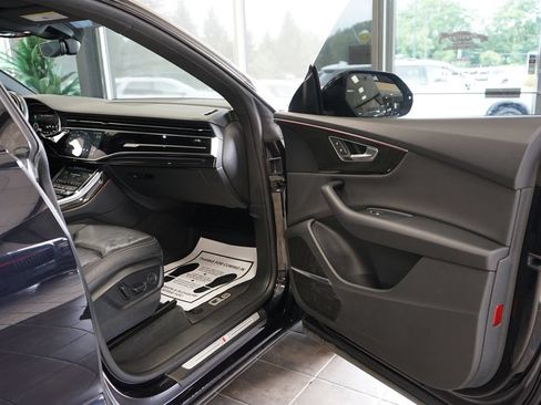 Used 2021 Audi Q8 Premium Plus w/ Premium Plus Package AWD/4WD image 46