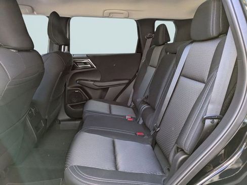 New 2025 Mitsubishi Outlander ES image 14