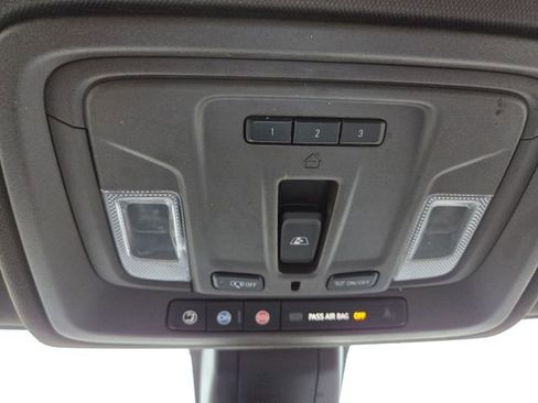 Used 2020 GMC Sierra 1500 SLT w/ SLT Premium Plus Package image 31