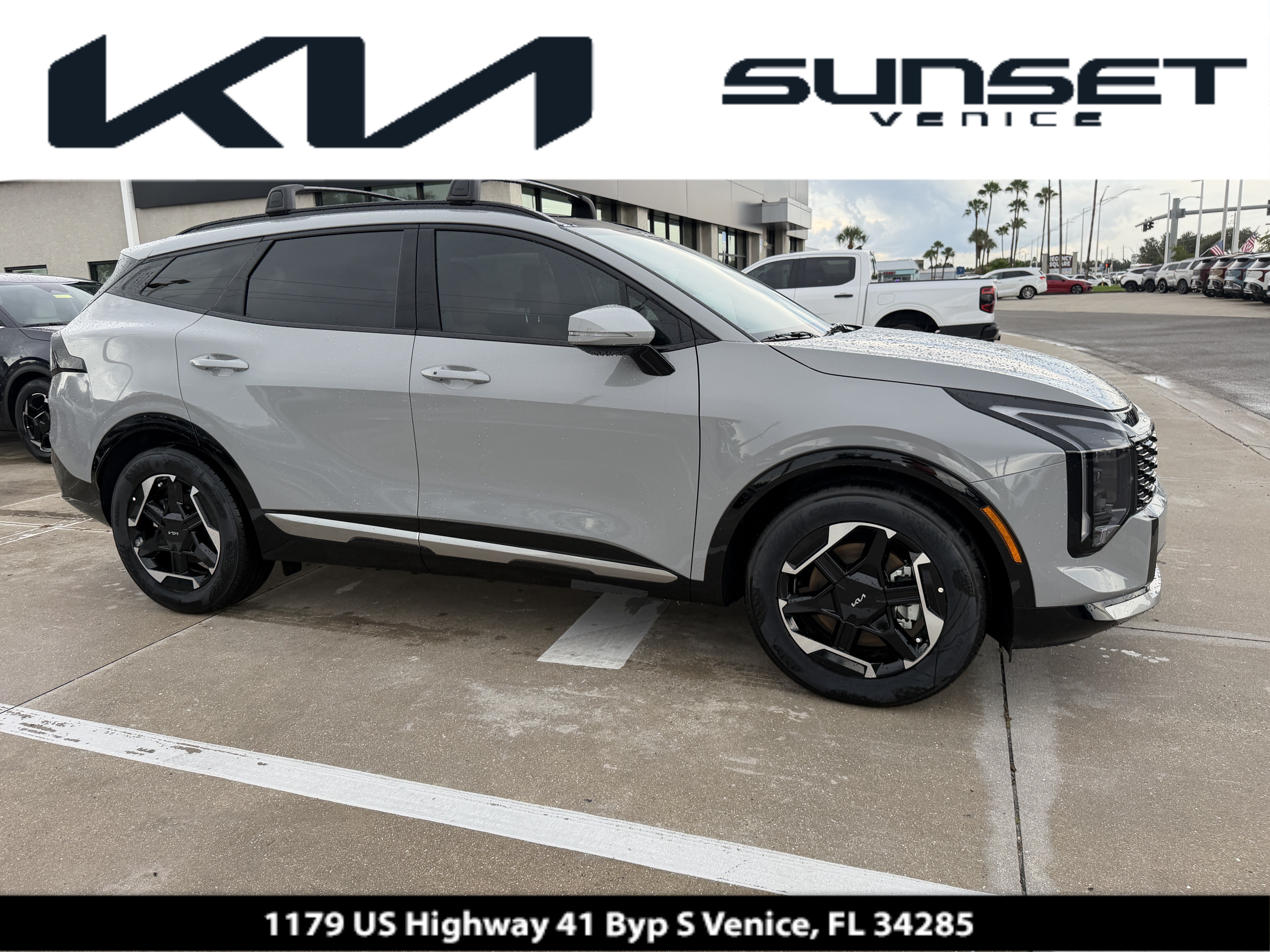 New 2026 Kia Sportage SX FWD image 1