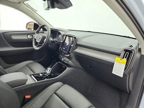 New 2026 Volvo XC40 B5 Plus w/ Protection Package Premier image 13
