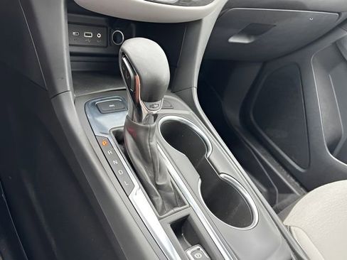 Used 2022 Chevrolet Equinox LT image 16