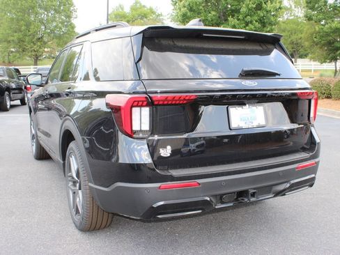 New 2026 Ford Explorer ST-Line w/ ST-Line Street Pack RWD image 17