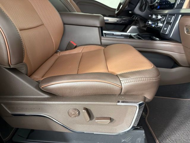 Used 2026 Ford F250 King Ranch w/ Chrome Package AWD/4WD image 34