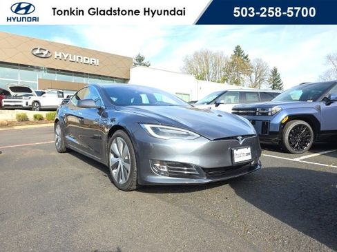 Used 2021 Tesla Model S Long Range image 2