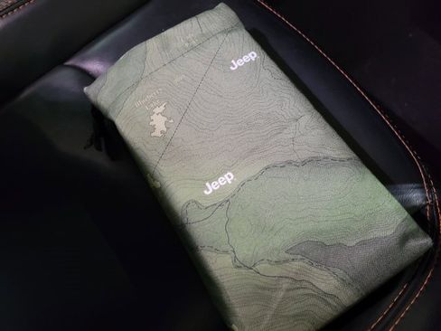 Used 2021 Jeep Gladiator Mojave w/ Dual Top Group image 49