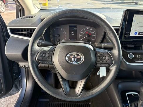 Used 2025 Toyota Corolla LE image 14
