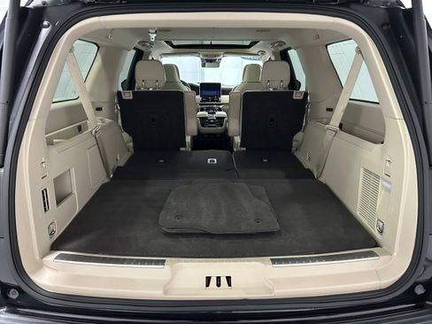 Used 2020 Lincoln Navigator L Reserve w/ Luxury Package AWD/4WD image 36