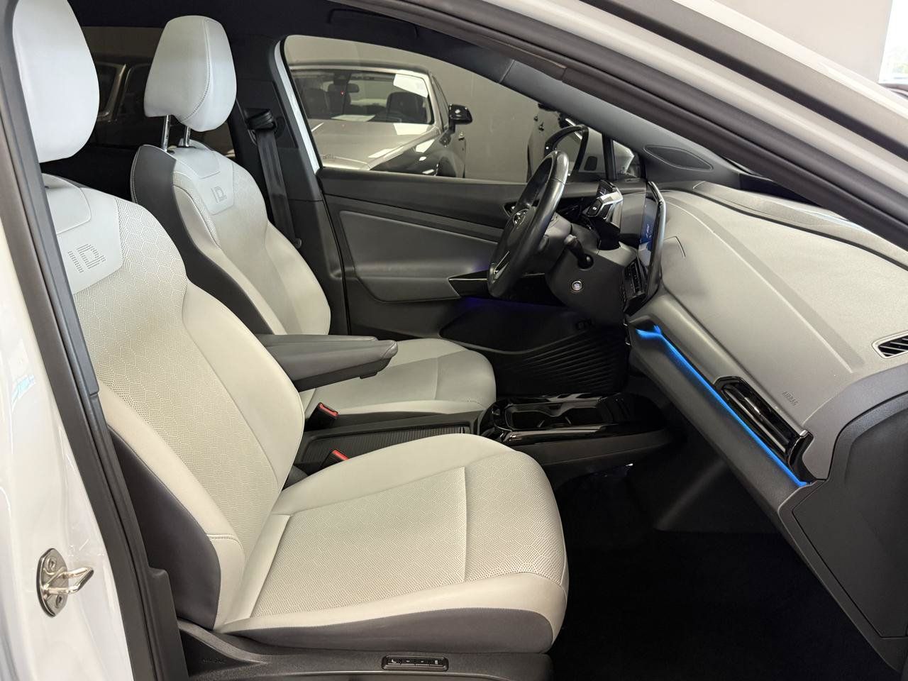 Used 2021 Volkswagen ID.4 Pro S RWD image 25