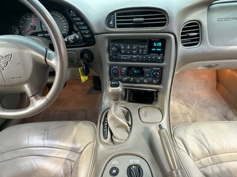 Used 2003 Chevrolet Corvette Coupe w/ Preferred Equipment Group image 4