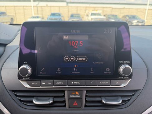 Used 2025 Nissan Altima 2.5 S image 16