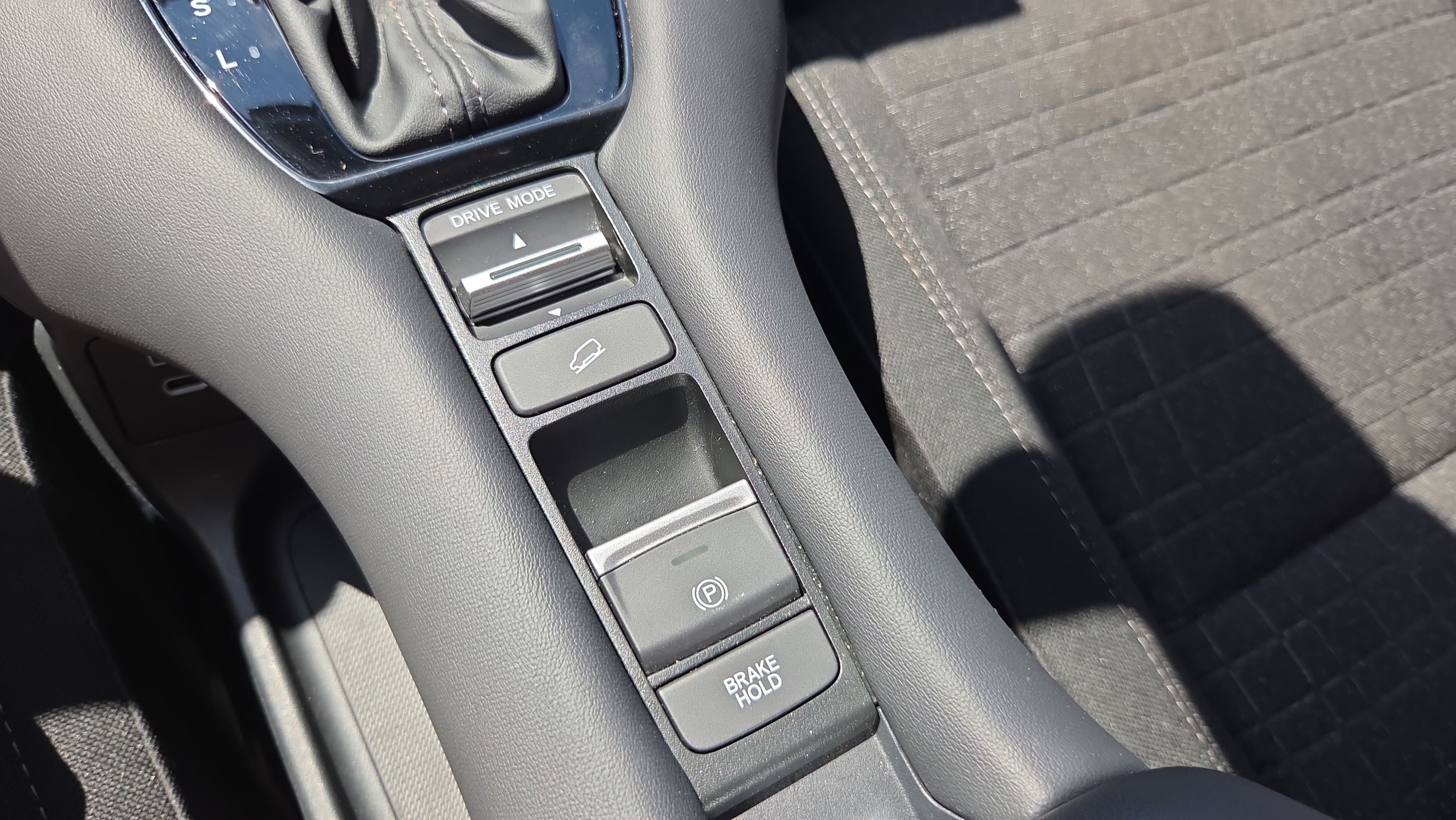 Certified 2026 Honda HR-V LX image 22