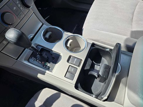 Used 2011 Toyota Highlander 2WD w/ Tow Pkg image 31