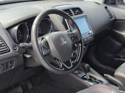 Used 2025 Mitsubishi Outlander Sport SE AWD/4WD image 15
