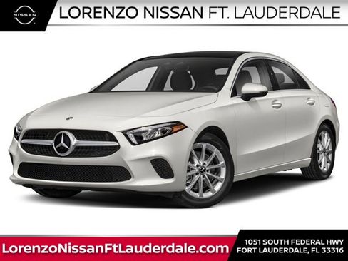 Used 2020 Mercedes-Benz A 220 image 1