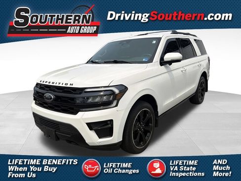 Used 2022 Ford Expedition Limited AWD/4WD image 1