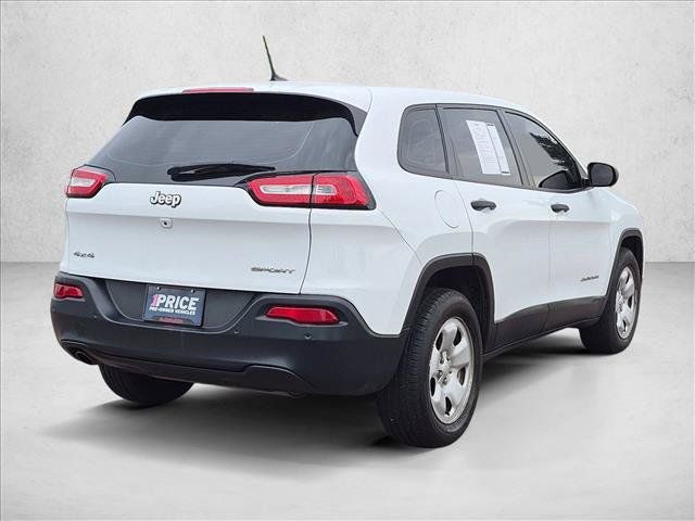 Used 2017 Jeep Cherokee Sport w/ Cold Weather Group AWD/4WD image 5