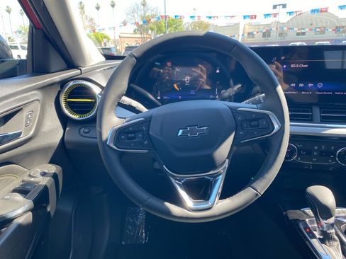 New 2026 Chevrolet Trax LT image 3