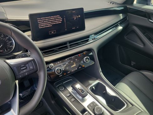 Certified 2024 INFINITI QX60 Pure FWD image 18