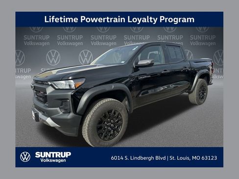 Used 2025 Chevrolet Colorado Trail Boss image 1