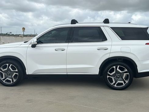 Used 2023 Hyundai Palisade Limited image 10
