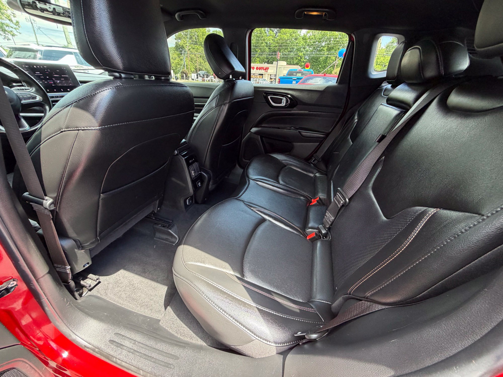 Used 2022 Jeep Compass Limited AWD/4WD image 13