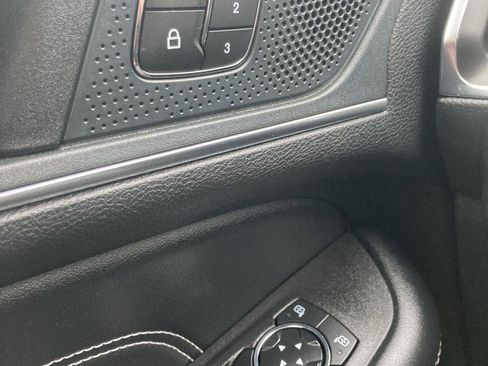 Used 2024 Ford Edge Titanium image 11