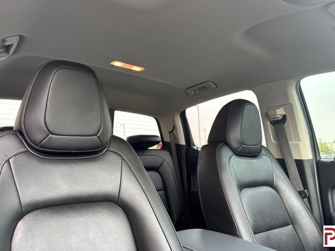 Certified 2019 Chevrolet Colorado Z71 w/ Z71 Midnight Edition AWD/4WD image 18