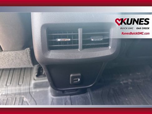 Used 2024 GMC Terrain SLT w/ LPO, Floor Liner Package AWD/4WD image 35