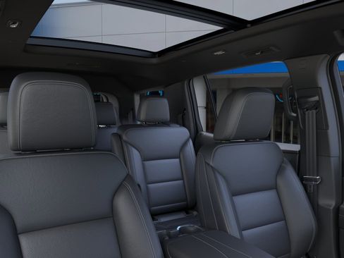 New 2026 Chevrolet Traverse LT FWD image 24
