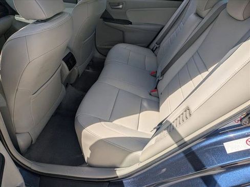 Used 2016 Toyota Camry XLE w/ Moonroof Package image 16