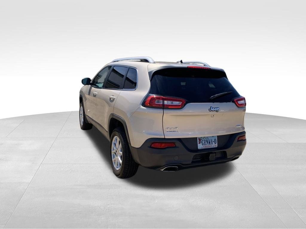 Used 2015 Jeep Cherokee Latitude w/ Comfort/Convenience Group AWD/4WD image 23