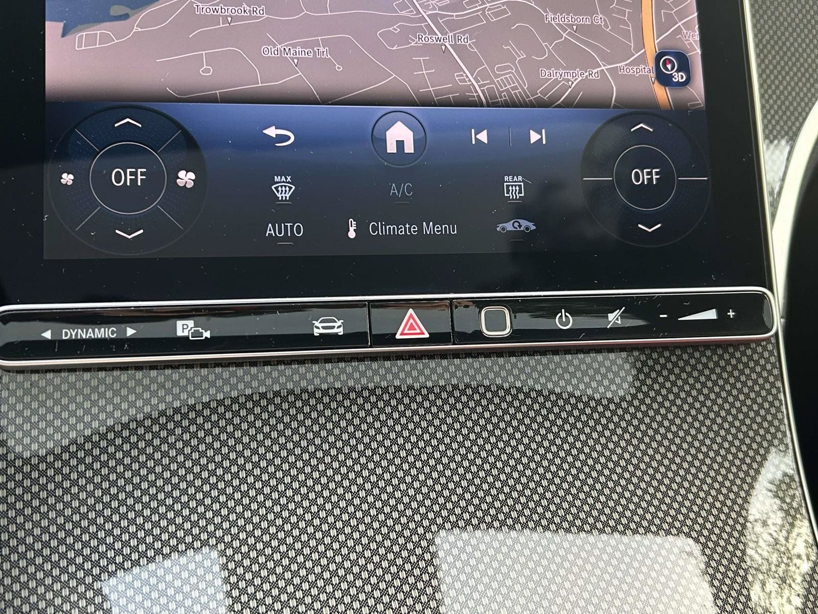 Certified 2025 Mercedes-Benz GLC 300 4MATIC image 36