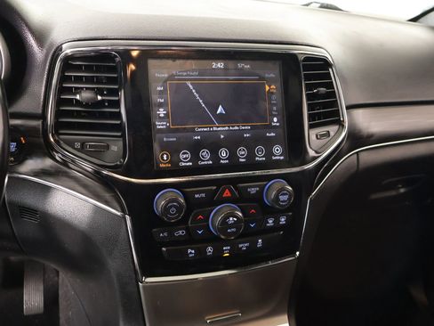 Used 2020 Jeep Grand Cherokee Limited RWD image 5
