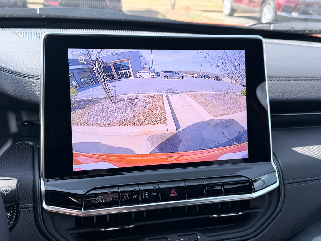 New 2026 Jeep Compass Latitude AWD/4WD image 16