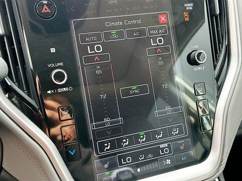 Used 2025 Subaru Outback Premium image 24