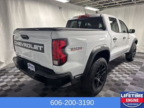 Used 2023 Chevrolet Colorado Trail Boss image 9
