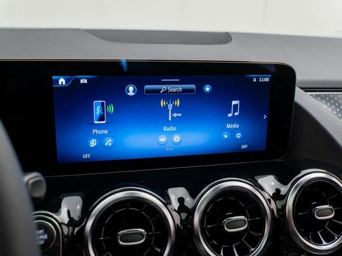 Certified 2026 Mercedes-Benz GLA 250 4MATIC image 29