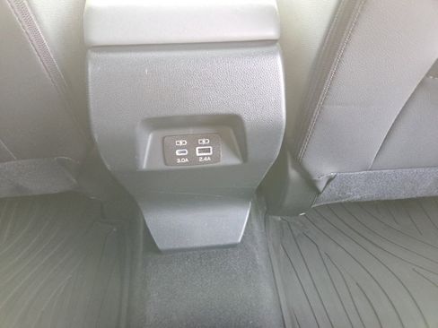 Used 2024 Subaru Crosstrek 2.0i Premium image 23