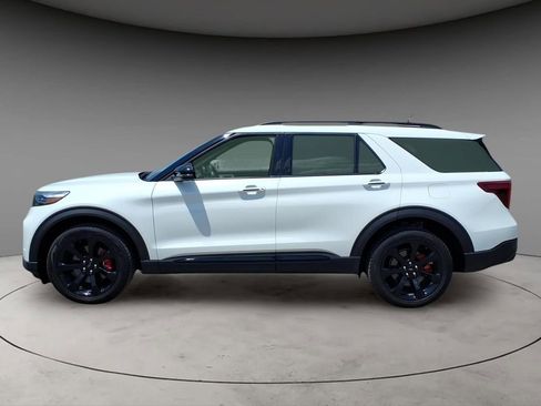 Used 2023 Ford Explorer ST w/ Equipment Group 401A AWD/4WD image 2