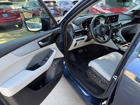 Used 2025 Acura MDX SH-AWD w/ Technology Package image 10