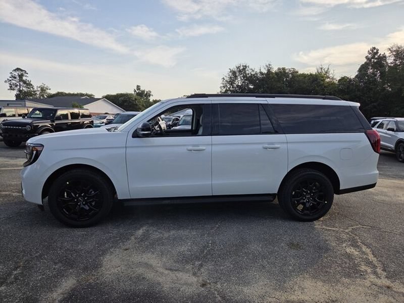 New 2027 Ford Expedition Max Platinum AWD/4WD image 4