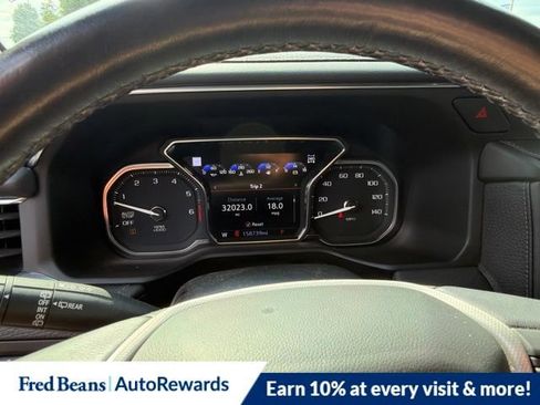 Used 2021 GMC Yukon Denali w/ Denali Premium Package AWD/4WD image 7