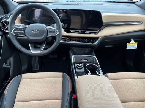 New 2026 Chevrolet Equinox ACTIV w/ Convenience Package III image 10