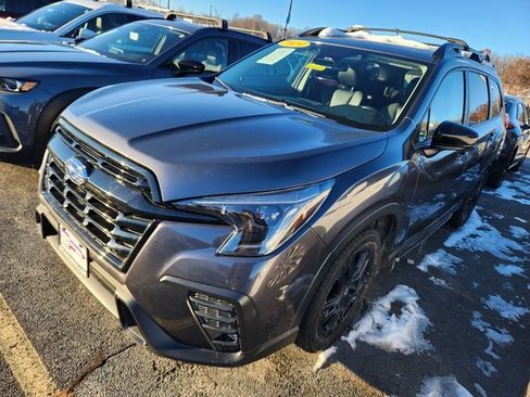 Used 2024 Subaru Ascent Onyx Edition image 1
