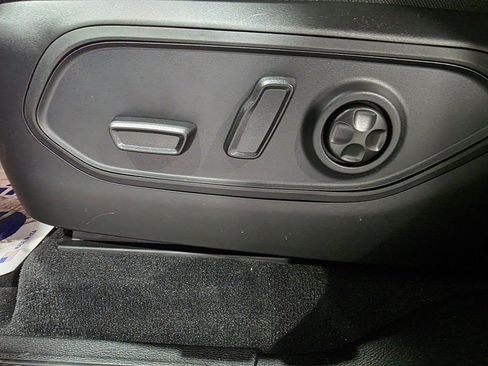 New 2025 Jeep Grand Cherokee Altitude AWD/4WD image 20