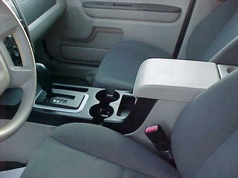 Used 2011 Ford Escape XLS w/ 102A Rapid Spec Order Code image 28